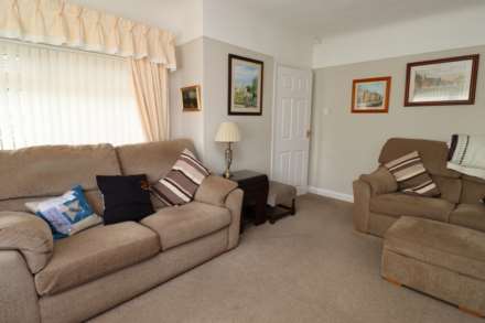 Marten Avenue, Bromborough, Image 27