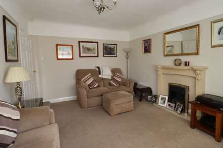 Marten Avenue, Bromborough, Image 6