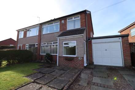 Dearnford Avenue, Eastham, Image 1