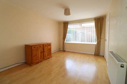 Dearnford Avenue, Eastham, Image 4