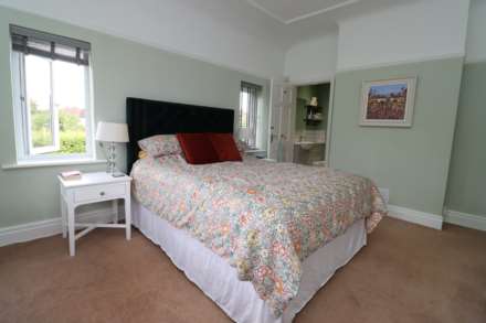 Grange Crescent, Childer Thornton, Image 31