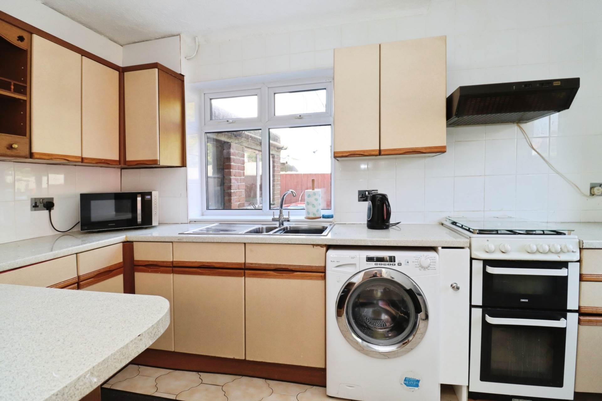 Hadlow Lane, Neston, Image 8