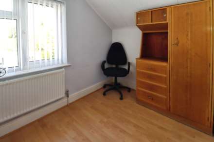 Hadlow Lane, Neston, Image 12