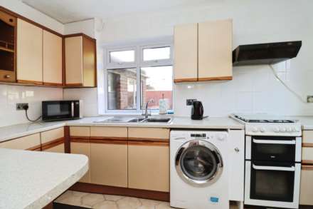 Hadlow Lane, Neston, Image 8