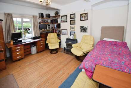 Croft Avenue, Bromborough, Image 11