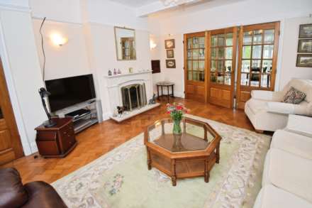 Croft Avenue, Bromborough, Image 6