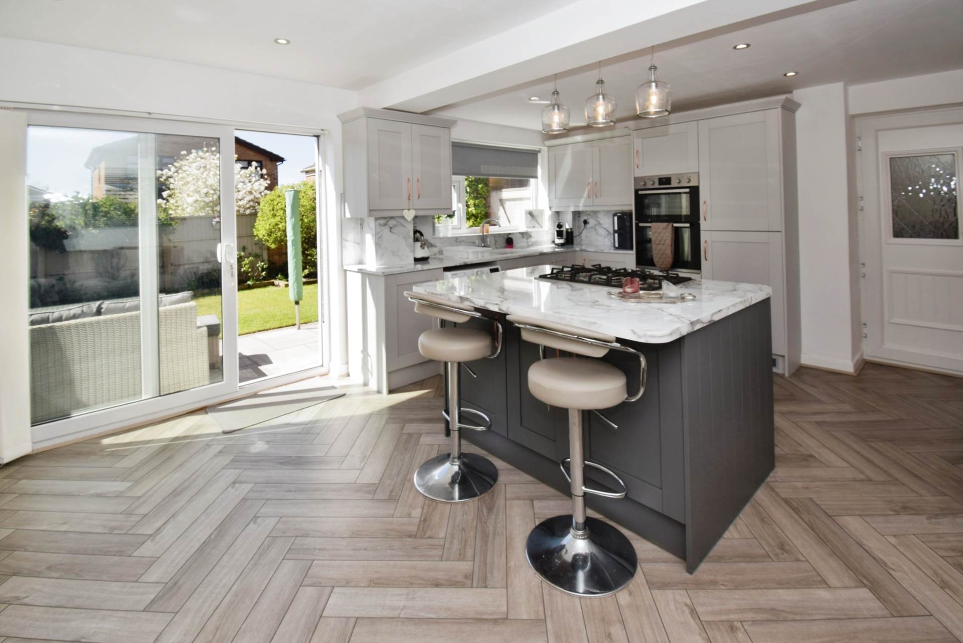 Edgewood Drive, Bromborough, Image 2
