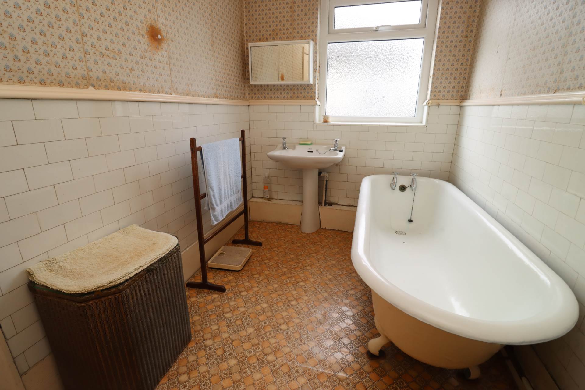 Morland Avenue, Bromborough, Image 15