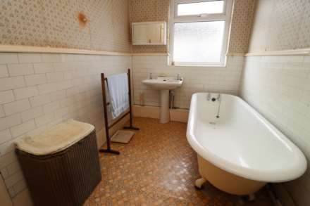 Morland Avenue, Bromborough, Image 15