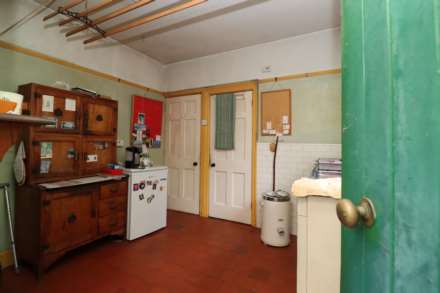 Morland Avenue, Bromborough, Image 5