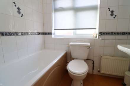 Bridle Road, Eastham, Image 13