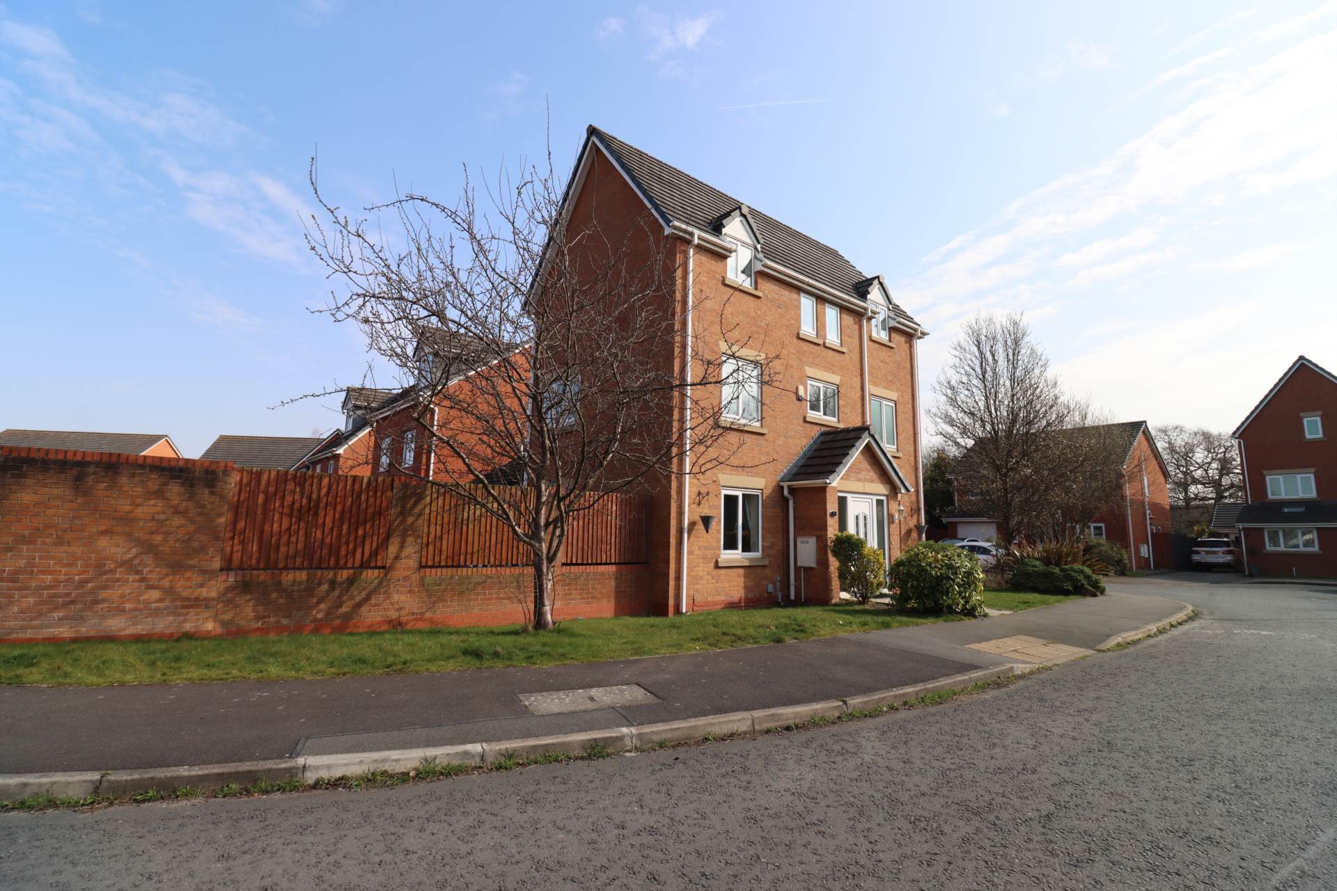 Broad Birches, Ellesmere Port, Image 18