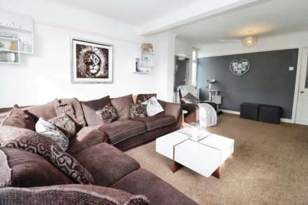 The Rake, Bromborough, Image 6