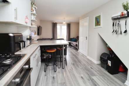 Pool Lane, Bromborough, Image 7
