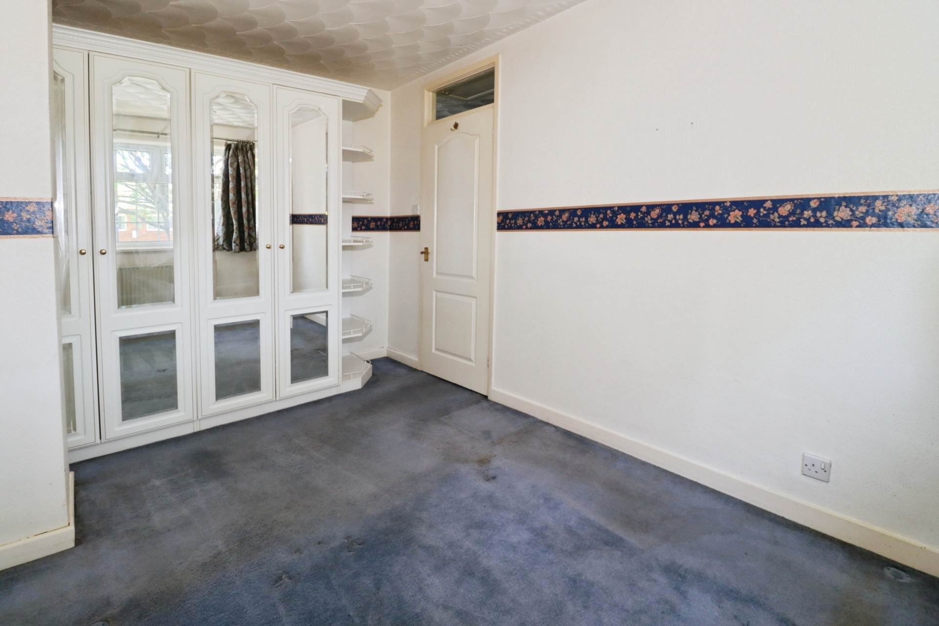Langley Close, Spital, Image 13
