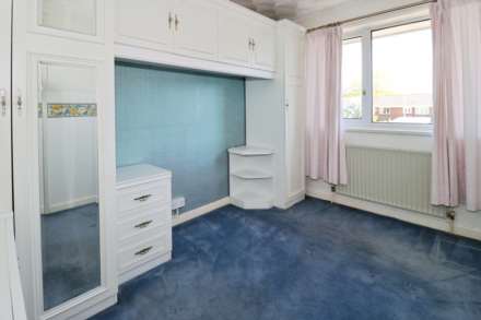 Langley Close, Spital, Image 14