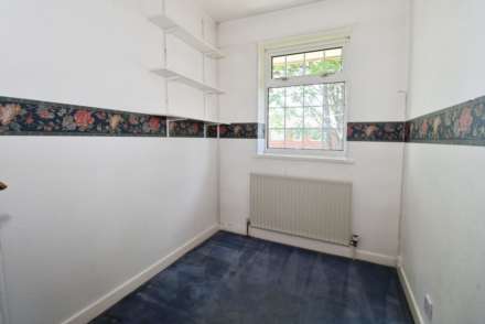 Langley Close, Spital, Image 16
