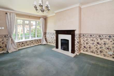 Langley Close, Spital, Image 2