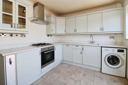 Langley Close, Spital, Image 3