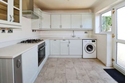 Langley Close, Spital, Image 9