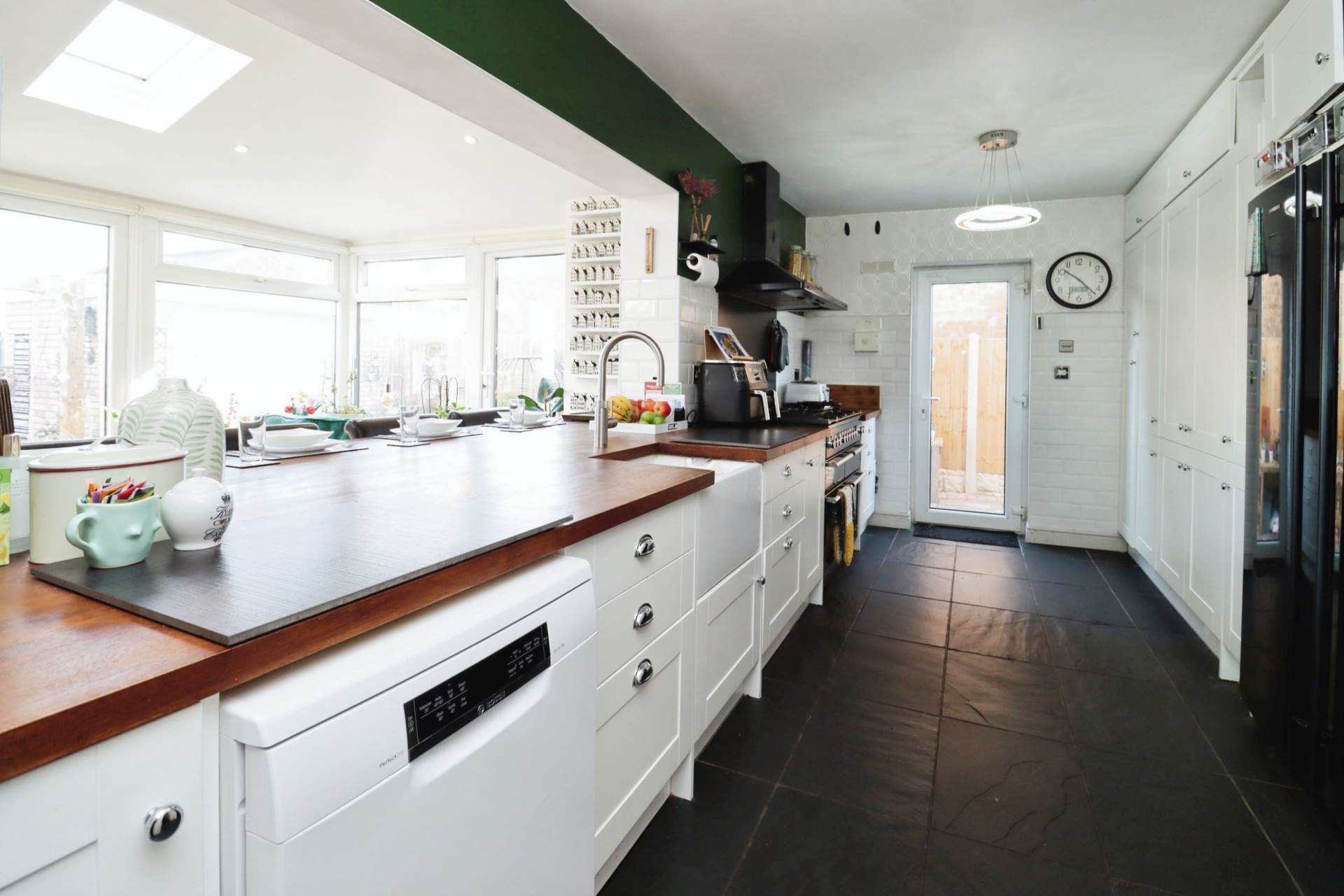 Howells Avenue, Great Sutton, Image 4