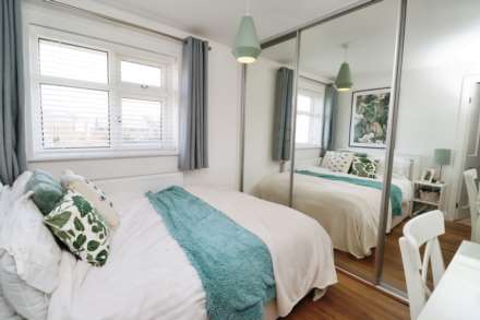 Howells Avenue, Great Sutton, Image 10
