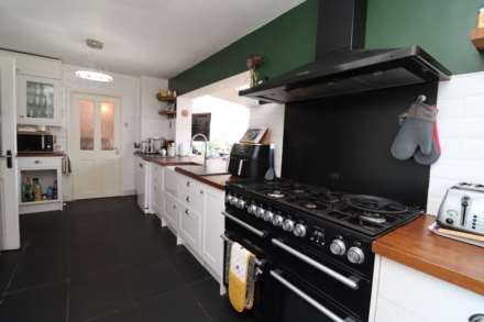 Howells Avenue, Great Sutton, Image 18