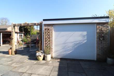 Howells Avenue, Great Sutton, Image 29