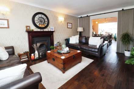 Howells Avenue, Great Sutton, Image 5