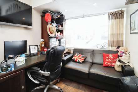 Howells Avenue, Great Sutton, Image 8