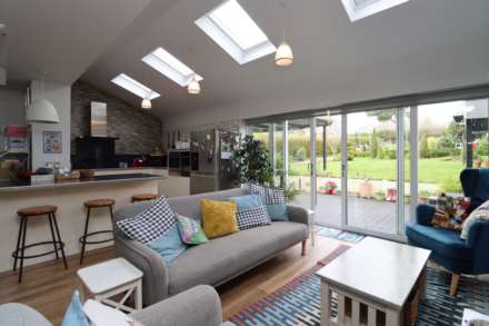 Ferry Road, Eastham, Image 4