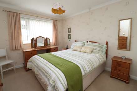 Lowfields Close, Eastham, Image 10