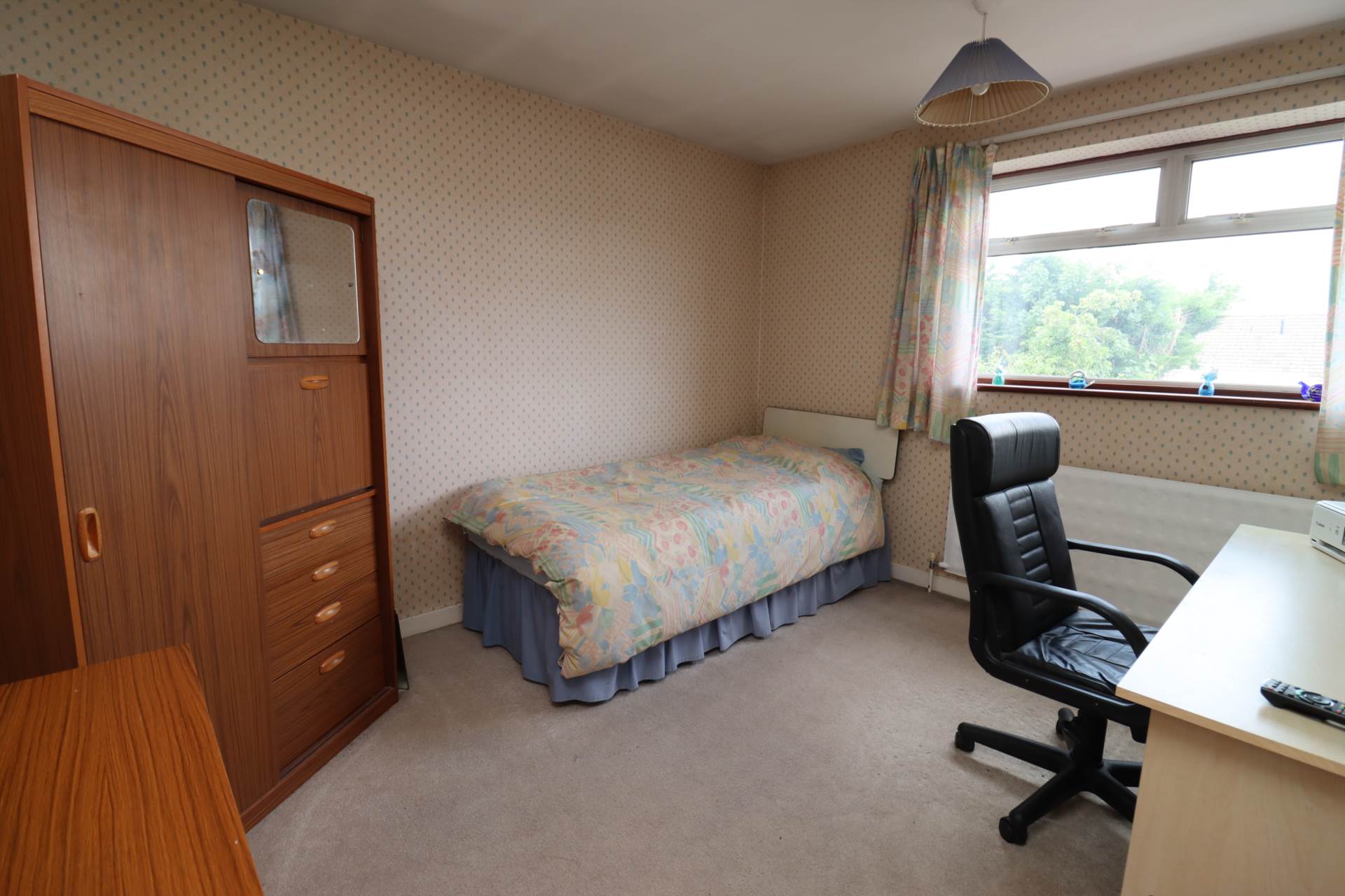Plymyard Avenue, Bromborough, Image 12