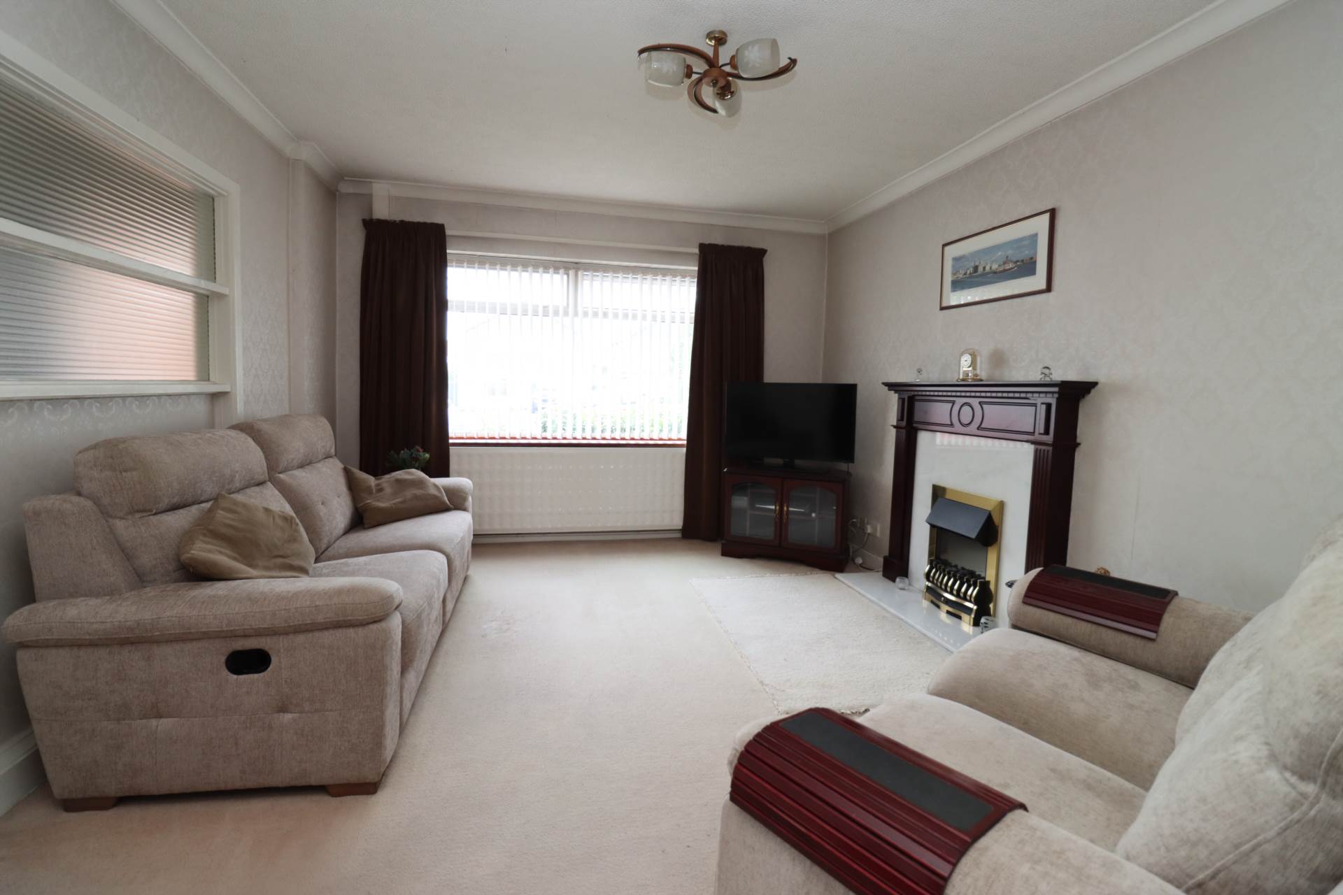 Plymyard Avenue, Bromborough, Image 6