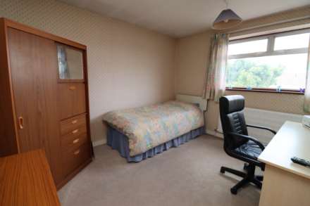 Plymyard Avenue, Bromborough, Image 12