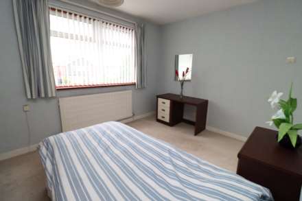 Plymyard Avenue, Bromborough, Image 15