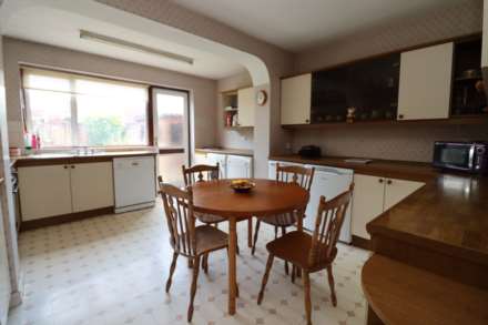Plymyard Avenue, Bromborough, Image 24
