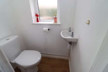 Delamere Close, Eastham, Image 8