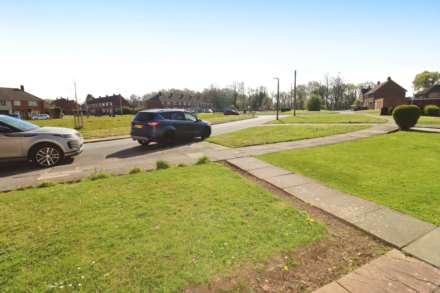 Helsby Avenue, Eastham, Image 18