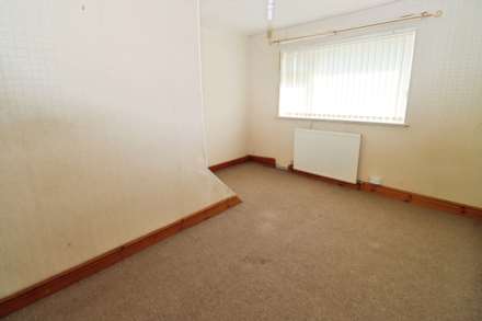 Helsby Avenue, Eastham, Image 9