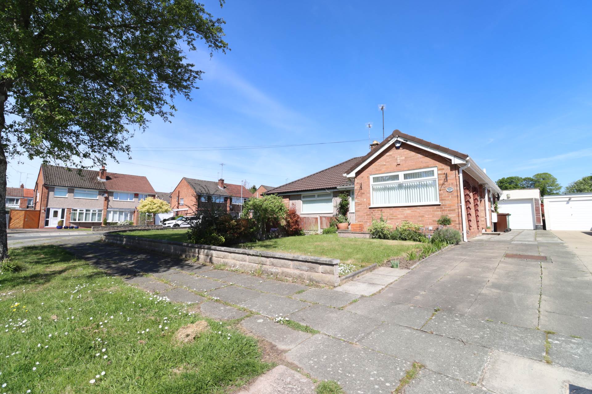Sunningdale Drive, Bromborough, Image 1