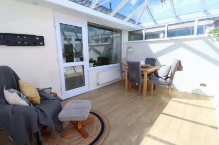 Sunningdale Drive, Bromborough, Image 10
