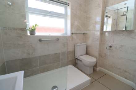 Sunningdale Drive, Bromborough, Image 13