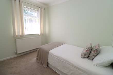Sunningdale Drive, Bromborough, Image 17