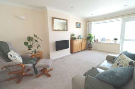 Sunningdale Drive, Bromborough, Image 3