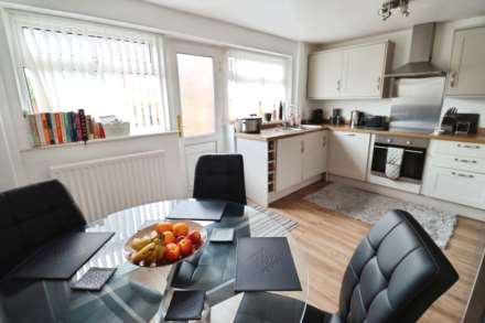 Brookhurst Avenue, Bromborough, Image 10