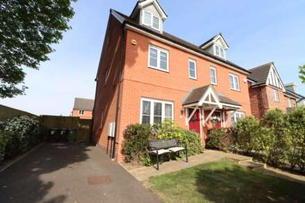 Bridle Road, Eastham