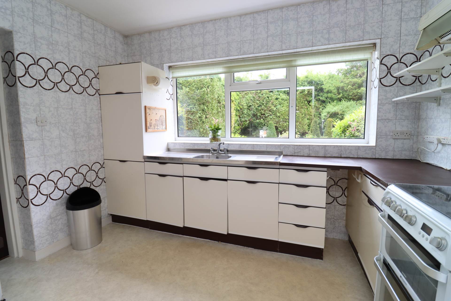 Spital Road, Bromborough, Image 10