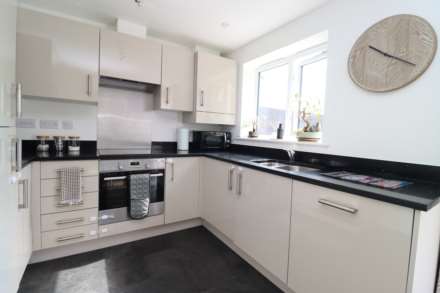 Pool Lane, Bromborough, Image 5