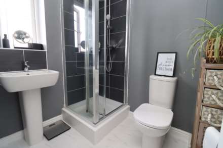 Pool Lane, Bromborough, Image 9